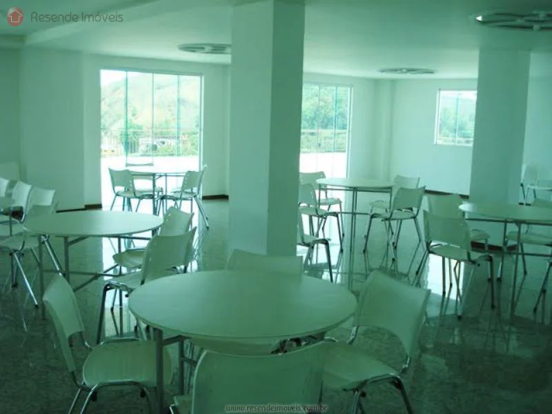 Foto 2 de 2 - Apartamento para aluguel em Morada do Castelo